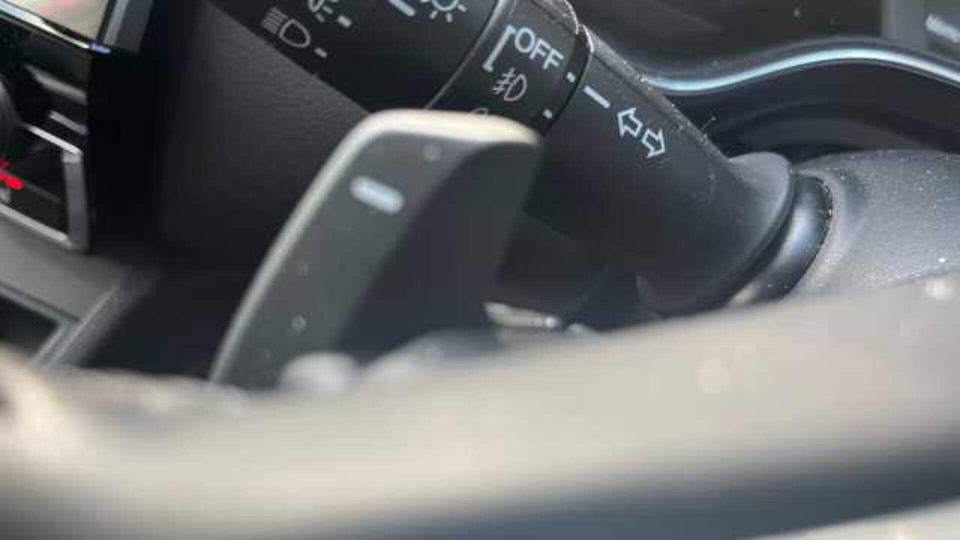 Honda CR-V 2.0 i-MMD Hybrid SR 5dr eCVT Hybrid Estate 