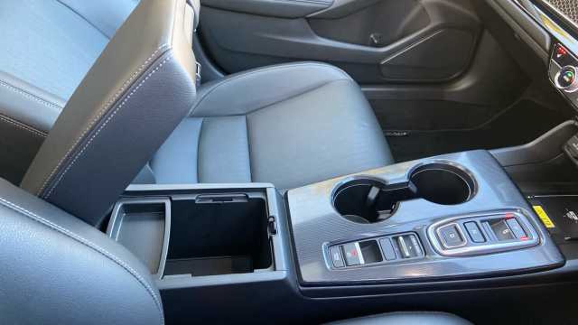 Honda Civic 2.0 eHEV Advance 5dr CVT Hybrid Hatchback 