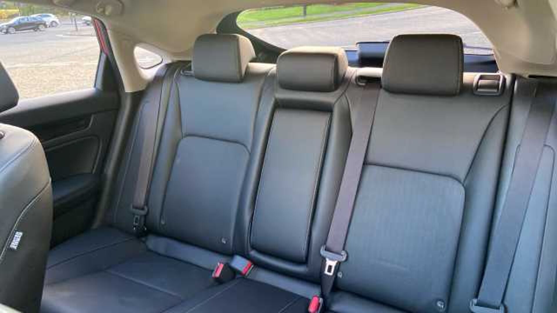 Honda Civic 2.0 eHEV Advance 5dr CVT Hybrid Hatchback 