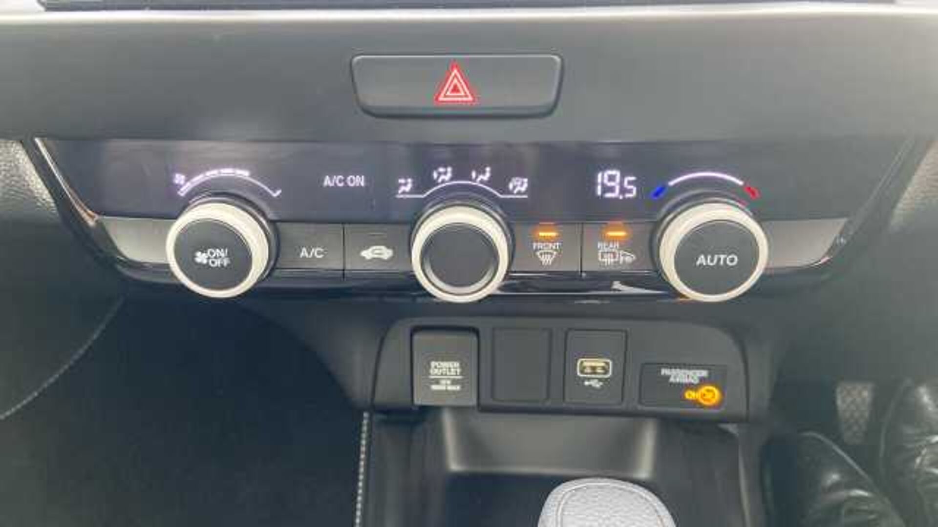 Honda Jazz 1.5 i-MMD Hybrid SE 5dr eCVT Hybrid Hatchback 