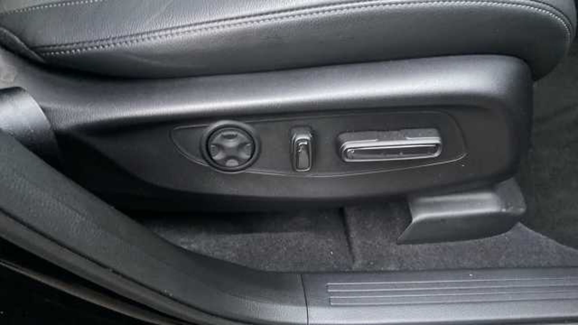 Honda CR-V 2.0 eHEV Advance 5dr eCVT Hybrid Estate 