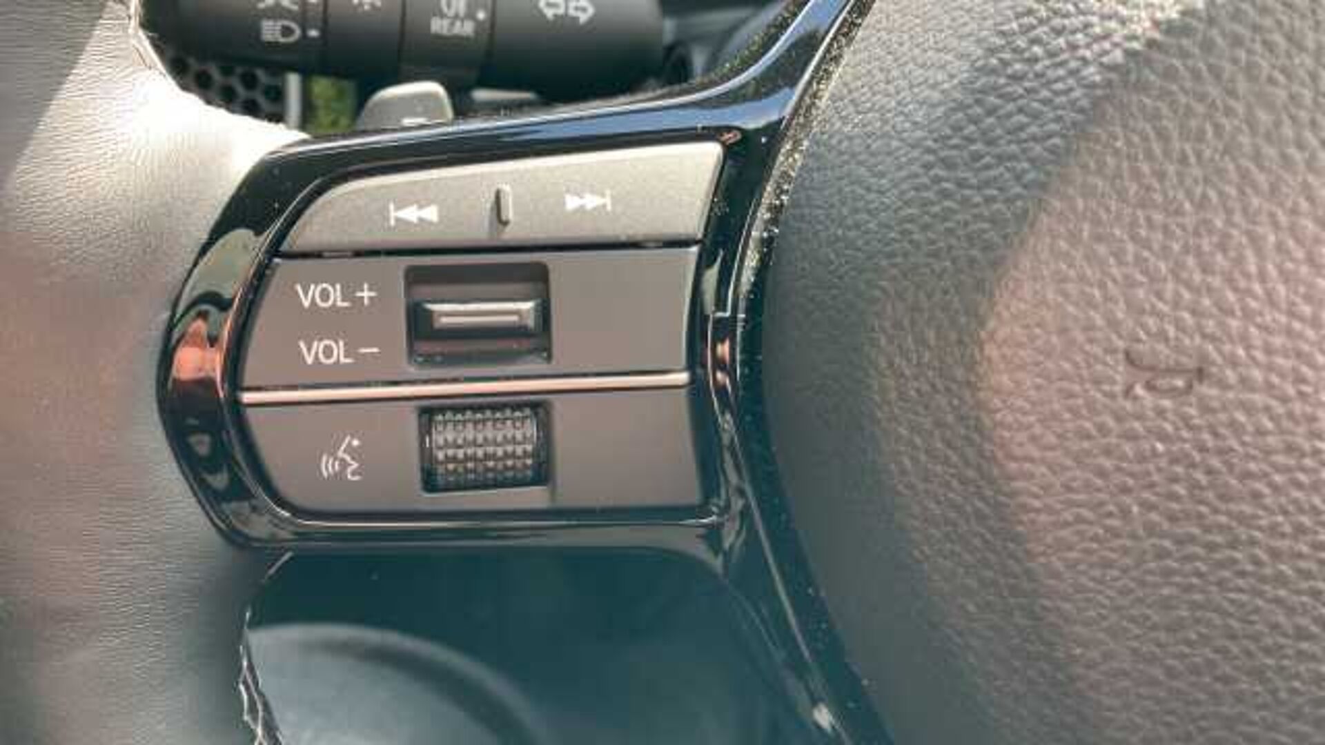 Honda Civic 2.0 eHEV Advance 5dr CVT Hybrid Hatchback 