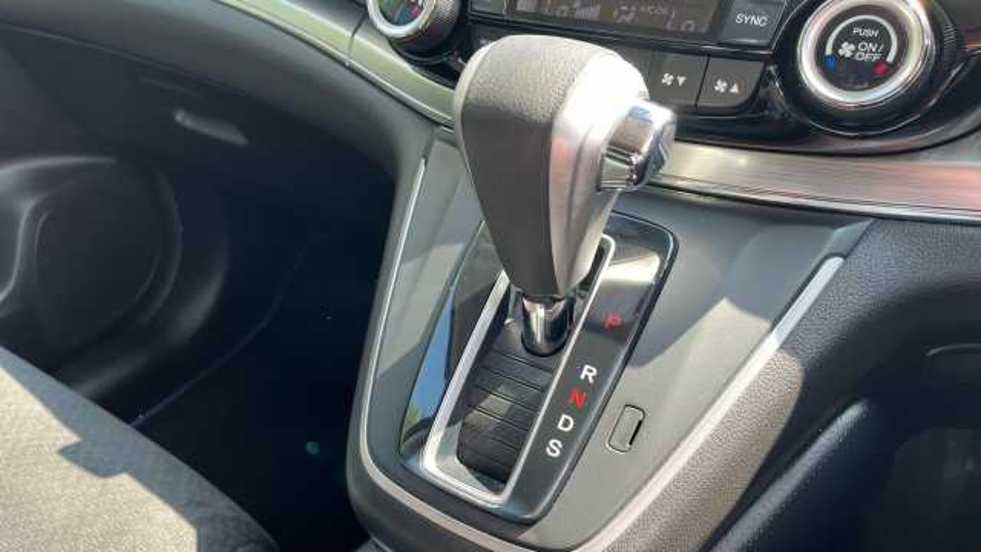 Honda CR-V 2.0 i-VTEC SE Plus 5dr Auto Petrol Estate 