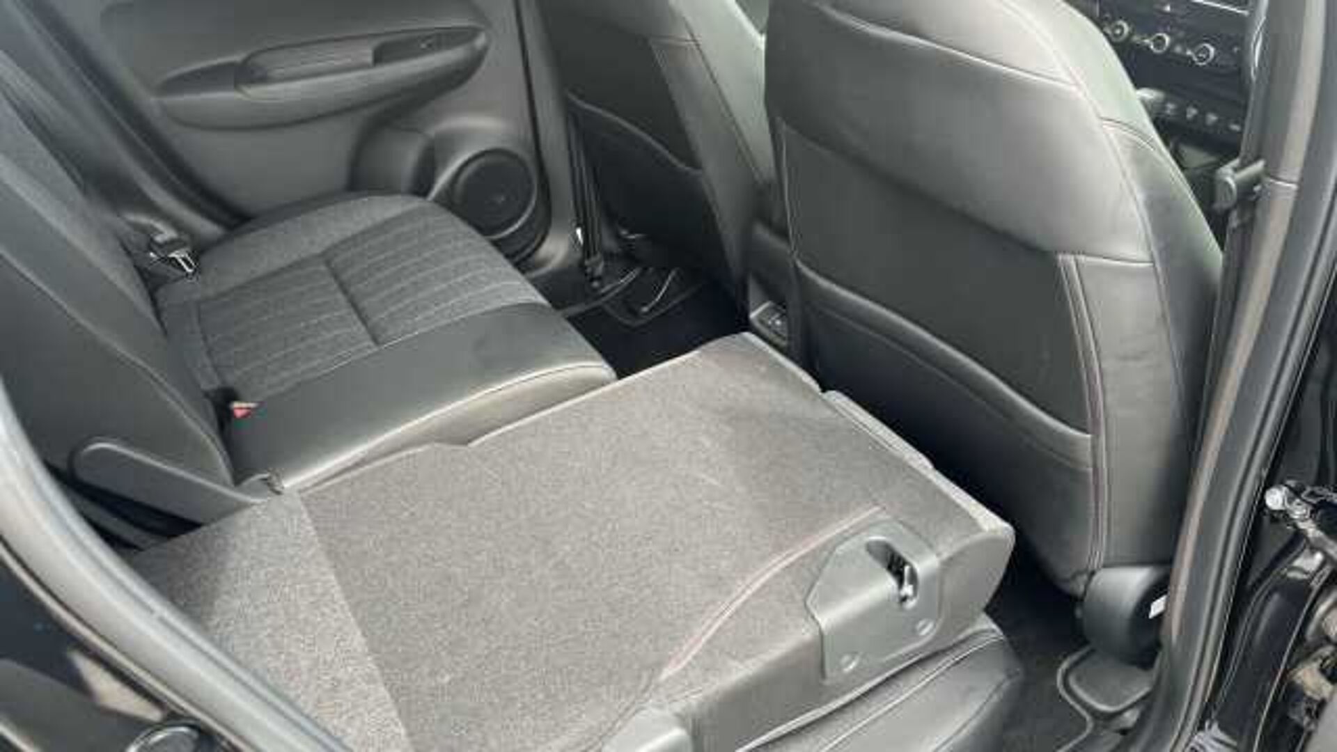 Honda Jazz 1.5 i-MMD Hybrid Advance 5dr eCVT Hybrid Hatchback 