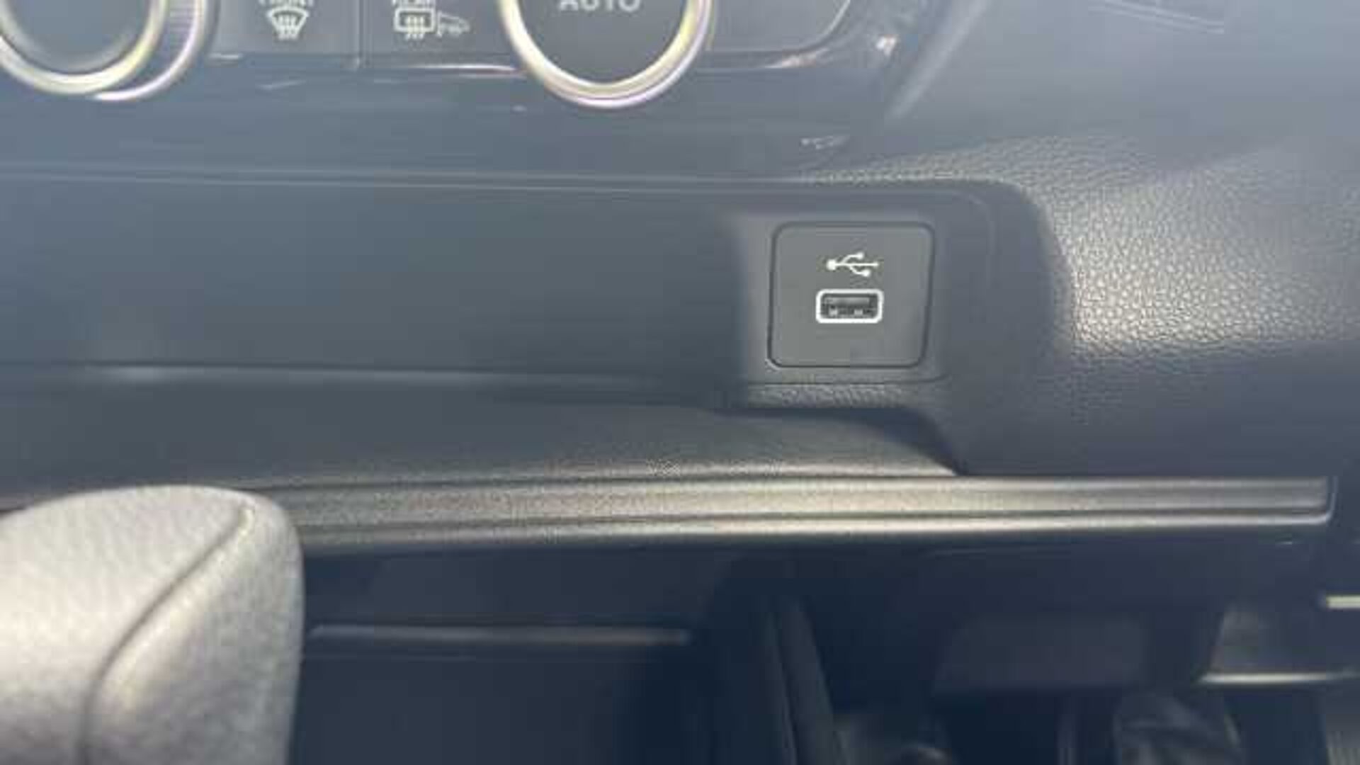 Honda HR-V 1.5 eHEV Elegance 5dr CVT Hybrid Hatchback 
