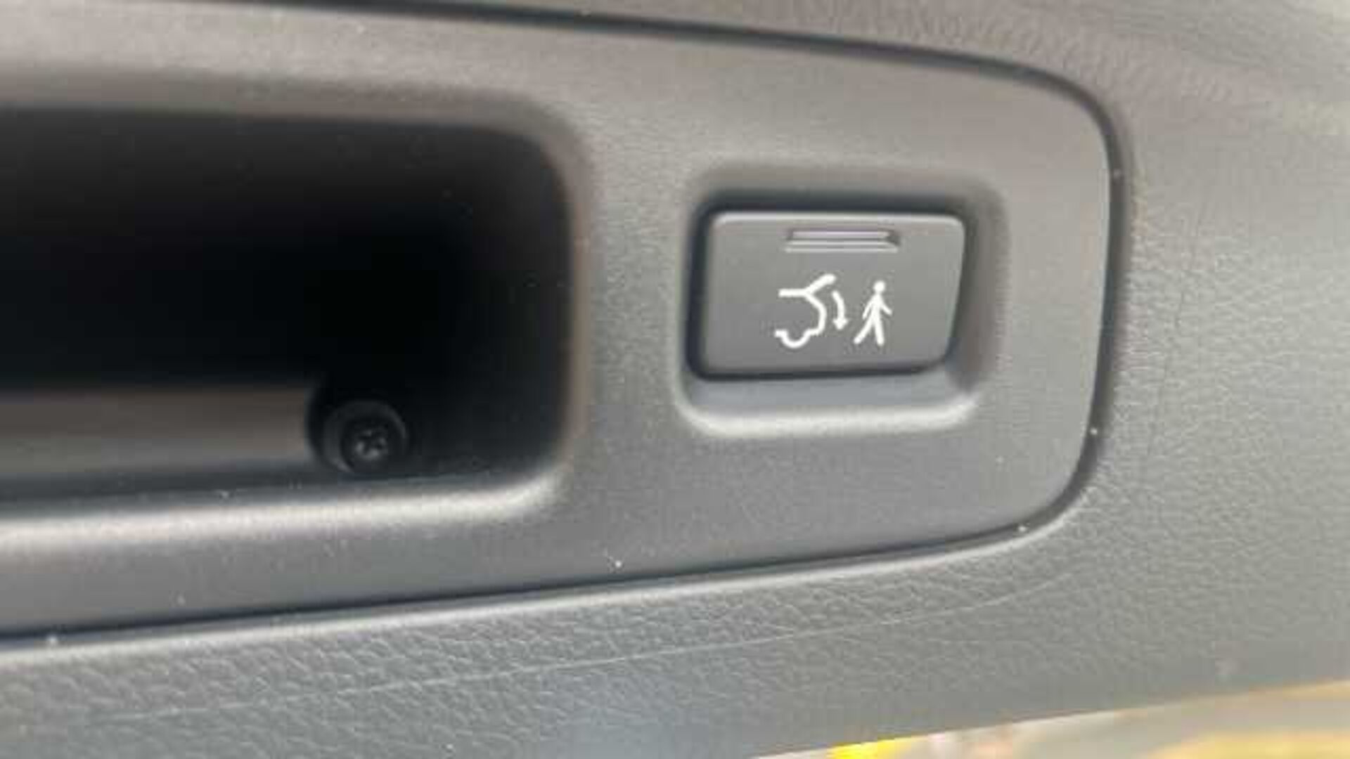 Honda CR-V 2.0 ePHEV Advance Tech 5dr eCVT Estate 