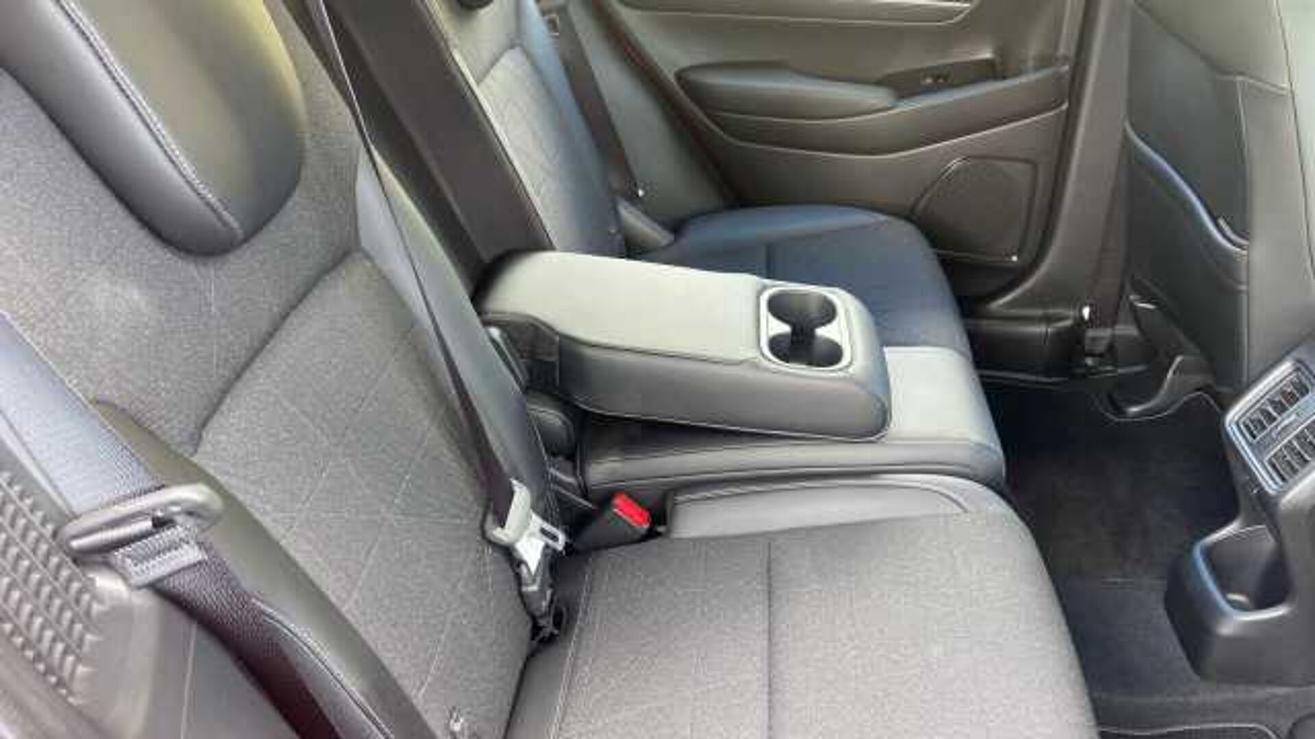 Honda HR-V 1.5 eHEV Advance 5dr CVT Hybrid Hatchback 