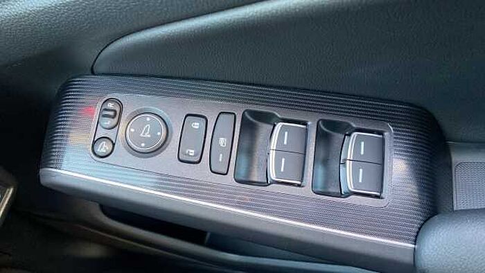 Honda Civic 2.0 eHEV Advance 5dr CVT Hybrid Hatchback 