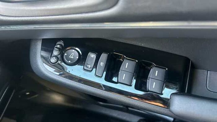 Honda HR-V 1.5 eHEV Advance 5dr CVT Hybrid Hatchback 