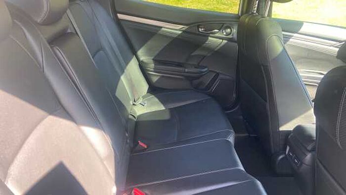 Honda Civic 1.5 VTEC Turbo Prestige 5dr CVT Petrol Hatchback 