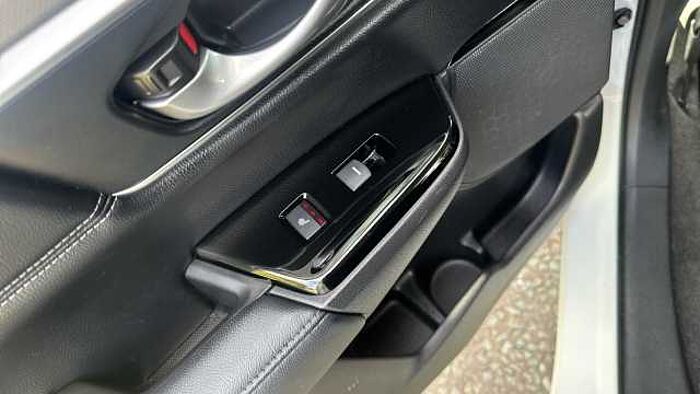Honda CR-V 2.0 i-MMD Hybrid EX 5dr eCVT Hybrid Estate 