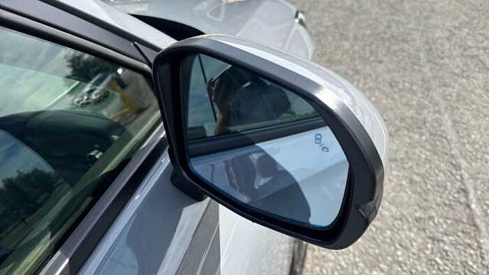Honda HR-V 1.5 eHEV Advance 5dr CVT Hybrid Hatchback 