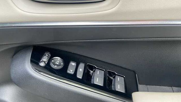 Honda HR-V 1.5 eHEV Advance Style 5dr CVT Hybrid Hatchback 
