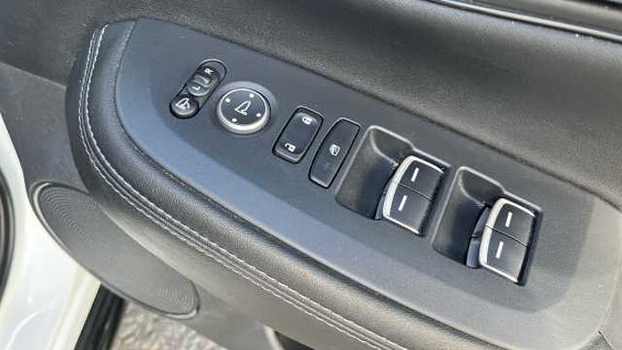 Honda ZR-V 2.0 eHEV Advance 5dr CVT Hybrid Estate 